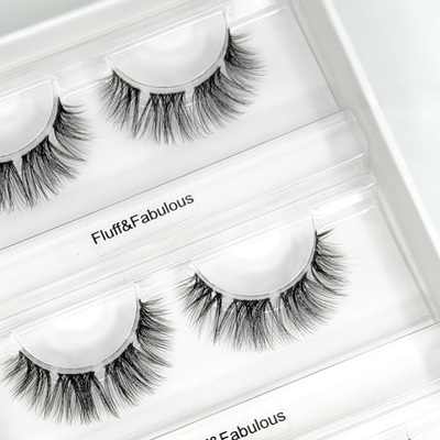Fluff & Fabulous (Dolleye) 12-14mm CC-Curl – Nahaufnahme der Wimpern in der geöffneten Box