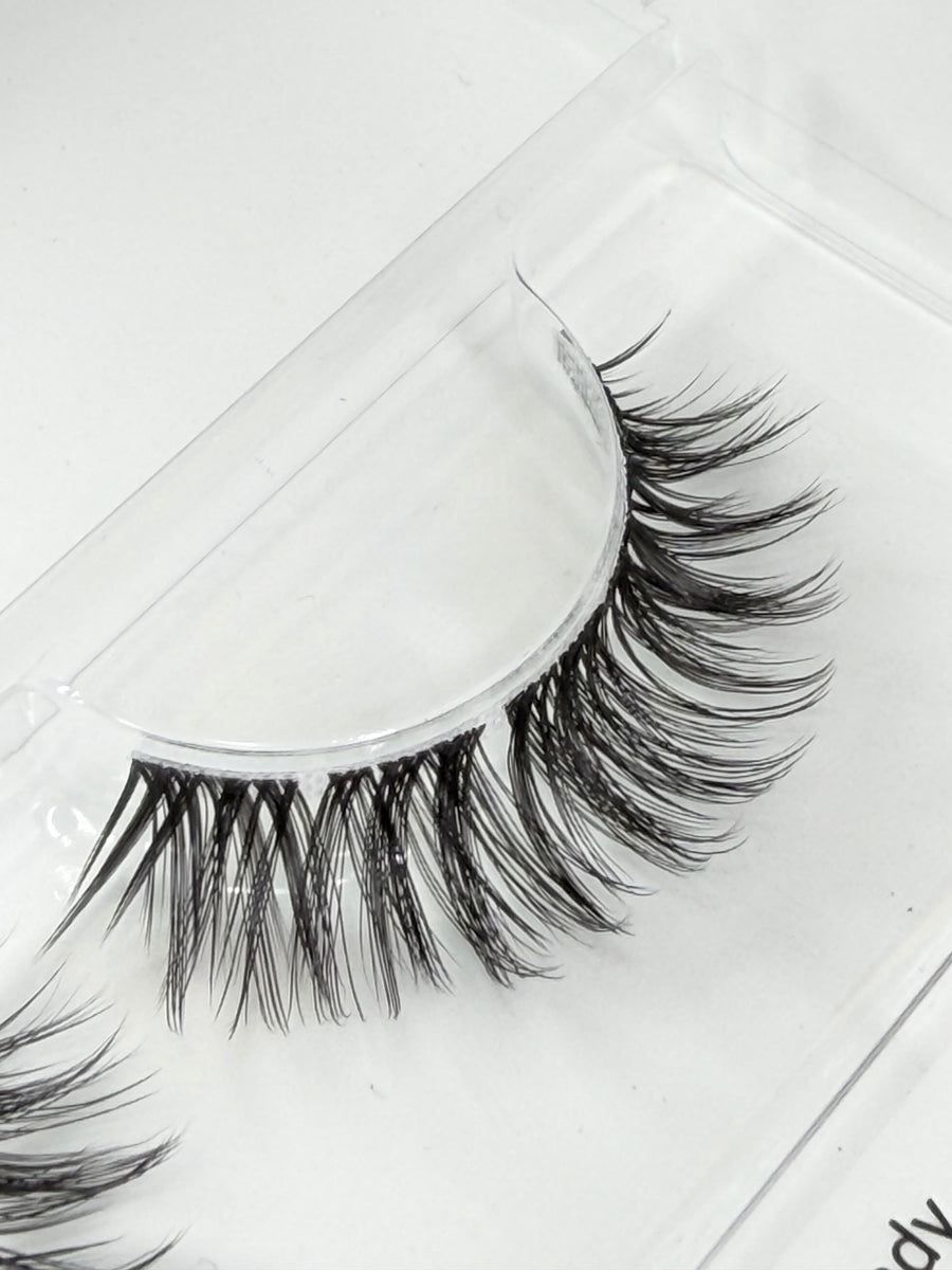 Flower Lady DIY Wimpern Nahaufnahme — Fasern und Band im Detail