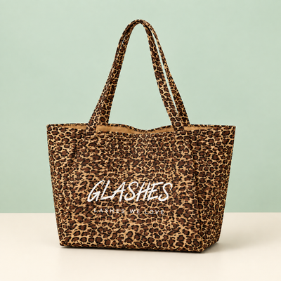 Glashes Tasche im Leopardenmuster mit zwei Tragegriffen und Markenaufdruck