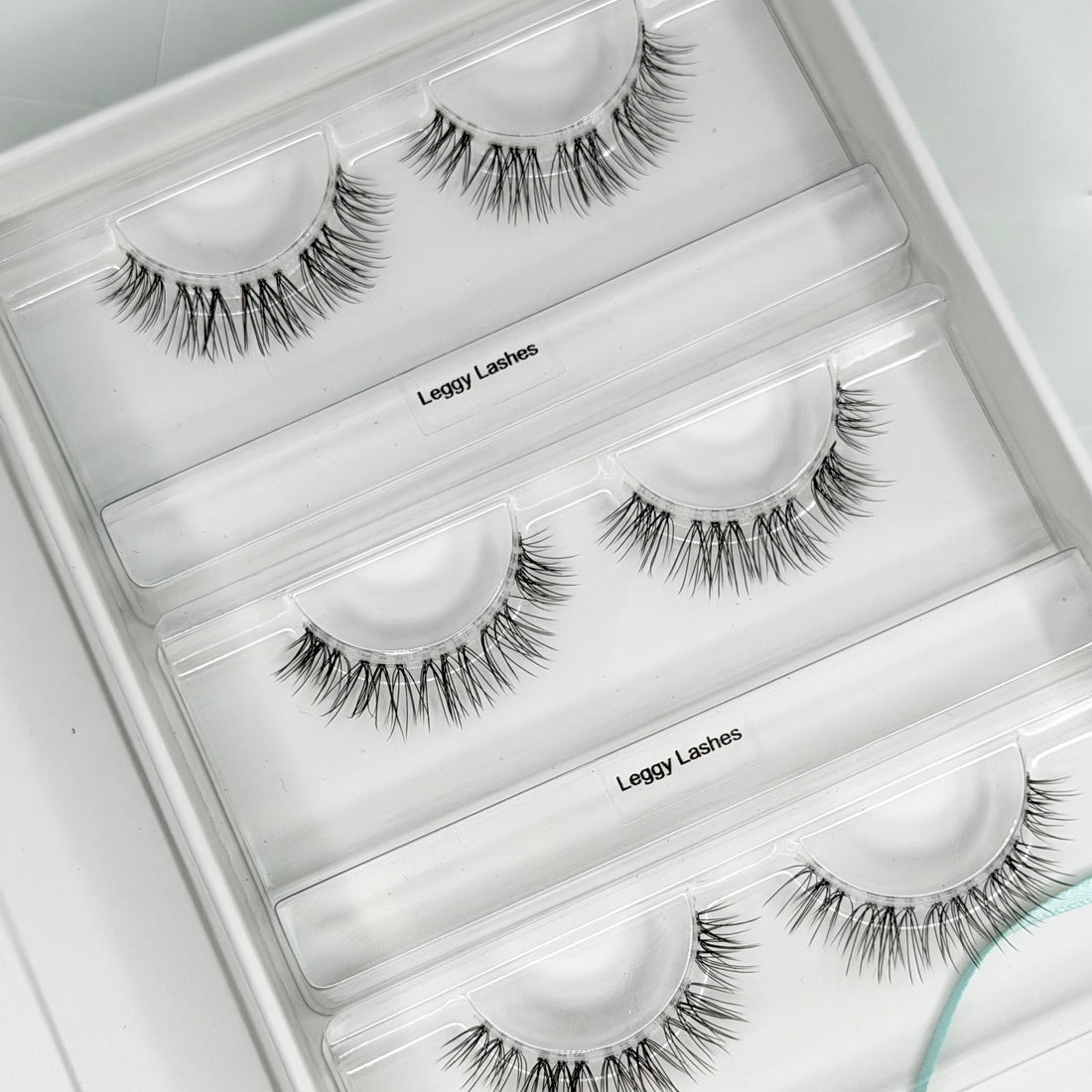 Leggy Lashes in der Box als Beispiel für einen vorgegebenen Wimpern-Längenverlauf