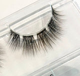 Braune wimpern Dolleye