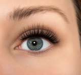 Fluff & Fabulous DIY Wimpern am Auge — voller Dolleye Look mit CC-Curl