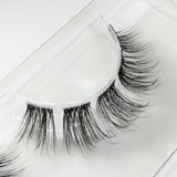 Fluffy Whispy 2.0 DIY Wimpern Nahaufnahme — Fasern und Band im Detail