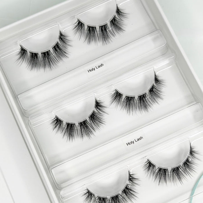 Holy Lash DIY Wimpern — offene 4er Box mit Dolleye Look von Glashes