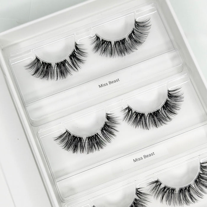 Miss Beast DIY Wimpern — offene 4er Box mit Dolleye Look von Glashes