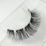 Texas Cowgirl DIY Wimpern Nahaufnahme — Fasern und Band im Detail