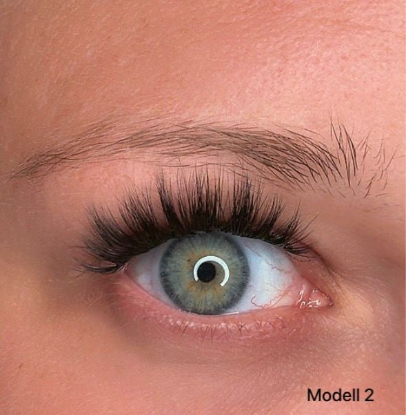 The Wild Eye Edition – Modell 2 am Auge in der Nahaufnahme