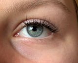 Adventspäckchen Nr.3 DIY Wimpern am Auge — Natural Look