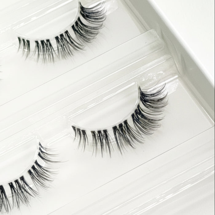 Elastic Wings Wimpern Nahaufnahme — Cateye Look C-Curl