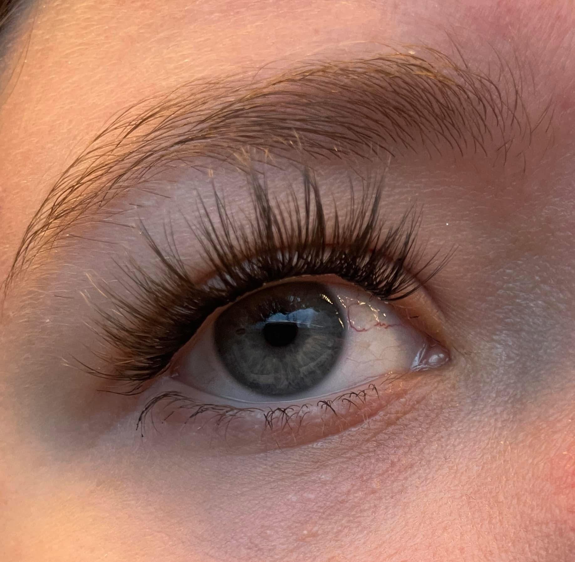 Fluffy Whispy 2.0 (Dolleye Look) 12 - 14mm - Glashes