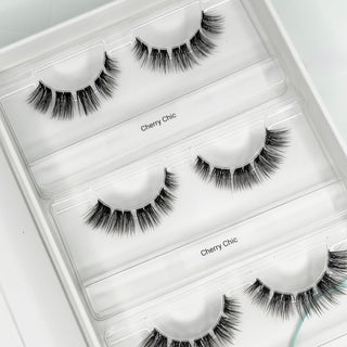 Cherry Chick DIY-Wimpern von Glashes – Wimpern in der offenen Box, Nahaufnahme