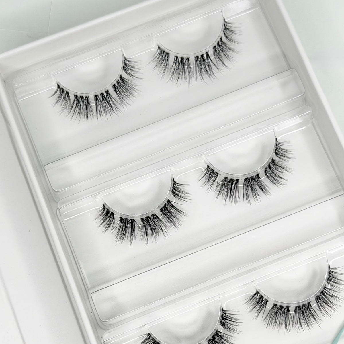 Glashes Fairytale DIY-Wimpern von Glashes – Wimpern in der offenen Box, Nahaufnahme