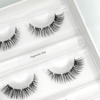 Hypnotic Eye (Cateye) 8-13mm CC-D Curl – Nahaufnahme der Wimpern in der geöffneten Box