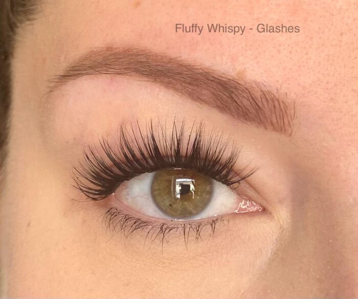 Fluffy whispy Lashes